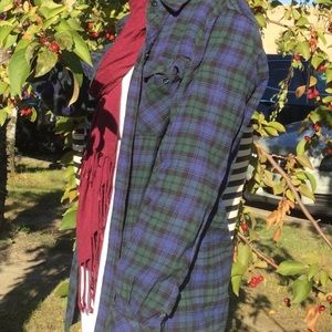 Flannel/plaid shirt